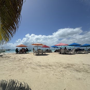 Perla Negra Restaurante - Beach view from the restaurant - Restaurants Near Me - Isla Mujeres, ROO Perla Negra Restaurante - Beach view from the restaurant - Restaurants Near Me - Isla Mujeres, ROO