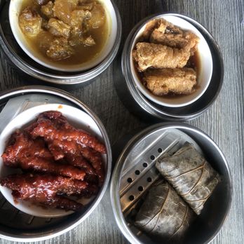 IT DIMSUM - Top l-r: Curry Beef Tendon, Stuffed Bean Curd Skin Roll | Bottom l-r: chicken feet, Sticky Rice in Lotus Leaf - Dim Sum Near Me - Albuquerque, New Mexico