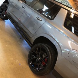 24" black gloss Niche