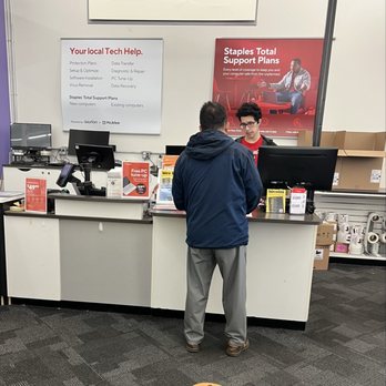 Staples - Amazon Returns-Drop Off Kiosk - Printing Services Near Me - Hackensack, New Jersey