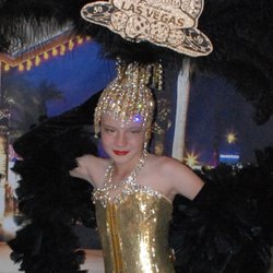Show Off - Playing Dressup