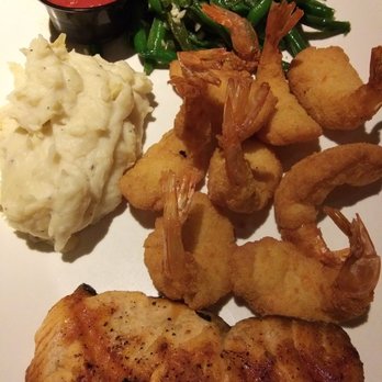 Red Lobster - Salmon fried shrimp mashed potatoes green beans - Seafood Near Me - El Paso, Texas Red Lobster - Salmon fried shrimp mashed potatoes green beans - Seafood Near Me - El Paso, Texas