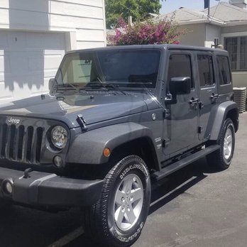 KeepItMovin Mobile Detailing Service - Auto Detailing Near Me - Santa Monica, California