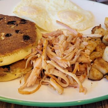 Cora's - Breakfast & Brunch Near Me - Victoria, British Columbia