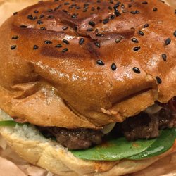 Święta Krowa - Italian Burger