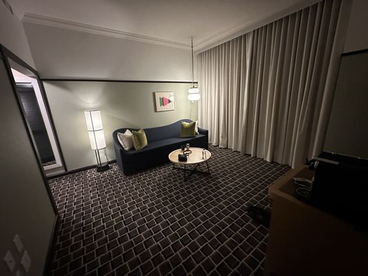 L7 CHICAGO BY LOTTE by null