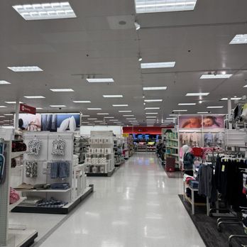 Target - Department Stores Near Me - Largo, Florida