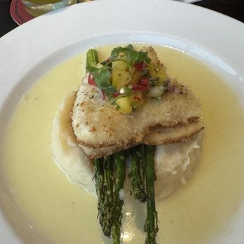 Cafe O'Lei Kihei - Panko crusted Mahi Mahi, Mashed potatoes, and Asparagus. With a pineapple pepper slaw and curry sauce. - Seafood Near Me - Kihei, Hawaii