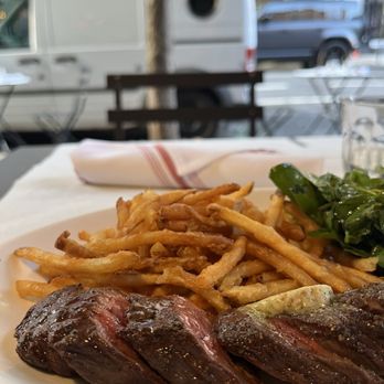 Virginia's - Steak frites - American Near Me - New York, New York Virginia's - Steak frites - American Near Me - New York, New York