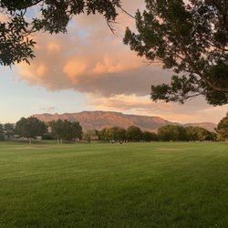 Heritage Hills Park - Clean and beautifully landscaped park.