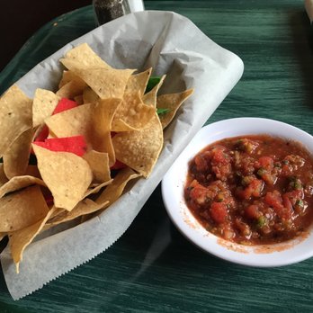 Papagayos - Great salsa with your free and fresh chips! - Mexican Near Me - Lake Arrowhead, California Papagayos - Great salsa with your free and fresh chips! - Mexican Near Me - Lake Arrowhead, California
