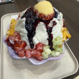 Classic fruit shaved snow $16