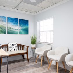 Riverside Chiropractic & Wellness Center of Vero Beach - Waiting room picture of Vero Beach Chiropractor and Chiropractors located at 333 17th street, Vero Beach Florida 32960  772-563-2900