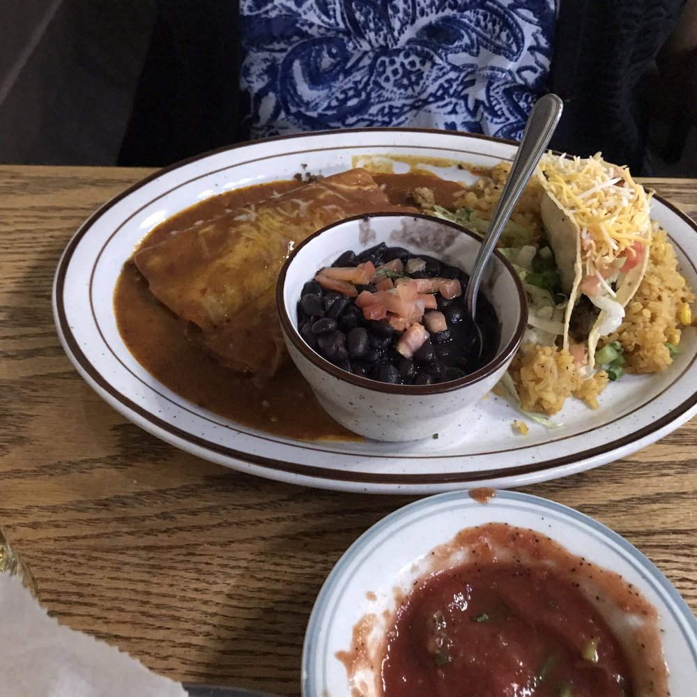 El Potro - Combo #4 - Mexican Near Me - Lee's Summit, Missouri El Potro - Combo #4 - Mexican Near Me - Lee's Summit, Missouri