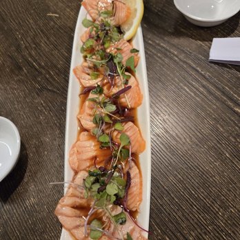 Sei Sushi - Creamy sake salmon - Sushi Bars Near Me - San Diego, California