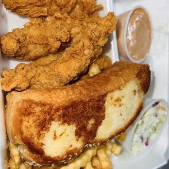 Raising Cane’s - Box complete - Chicken Shop Near Me - Royal Palm Beach, Florida Raising Cane’s - Box complete - Chicken Shop Near Me - Royal Palm Beach, Florida