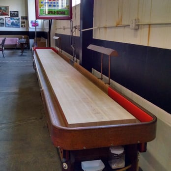 Deluxe Brewing - Shuffle board anyone? - Breweries Near Me - Albany, Oregon Deluxe Brewing - Shuffle board anyone? - Breweries Near Me - Albany, Oregon