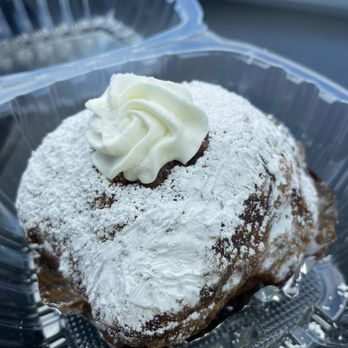 Cream Pan - Azuki Cream - Bakeries Near Me - Tustin, California
