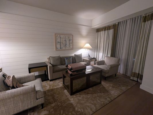 Four Seasons Hotel New Orleans by null