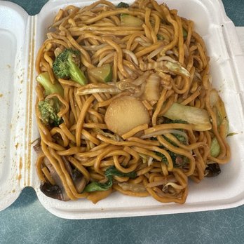 Golden Wok - Vegetable Lo Mein - Chinese Near Me - Stephenville, Texas