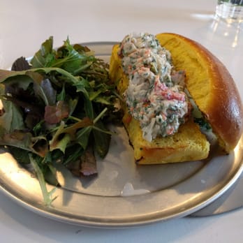 Juliet - Lobster roll - Cafes Near Me - Somerville, Massachusetts