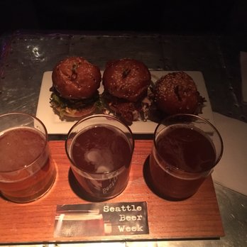 W Seattle - Beer tasters and sliders! - Hotels Near Me - Seattle, Washington W Seattle - Beer tasters and sliders! - Hotels Near Me - Seattle, Washington