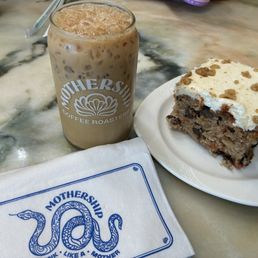 Bourbon vanilla latte and the carrot cloud cake Bourbon vanilla latte and the carrot cloud cake