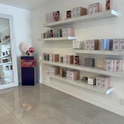 Vanity Look Skin Center