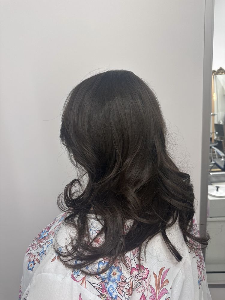 Hair By Maggie Logo