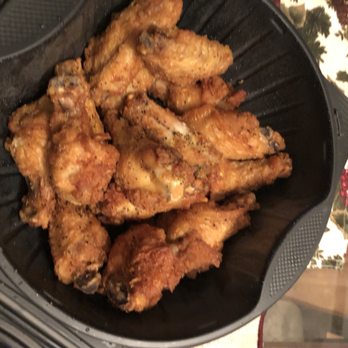 Pizza Hut - a basket of fried chicken wings - Pizza Near Me - Jonesboro, Georgia Pizza Hut - a basket of fried chicken wings - Pizza Near Me - Jonesboro, Georgia