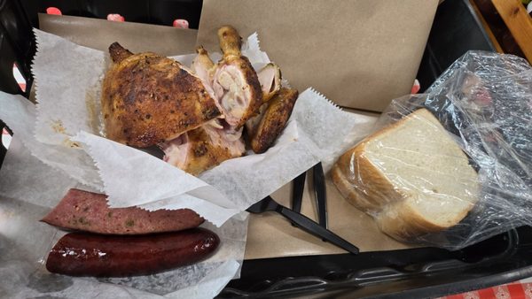 Rudy's "Country Store" and Bar-B-Q by null