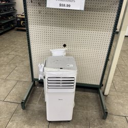 First Cash Pawn - They are scammers the Manager tried to charge me $90