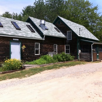 Medomak Family Camp - Farm house for eating - Summer Camps Near Me - Washington, Maine