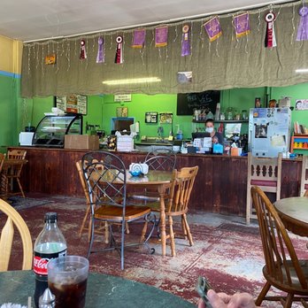 Alpine Alley - Front counter - Breakfast & Brunch Near Me - Mountainair, New Mexico