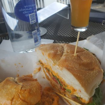 The Mason Jar Exchange - Delicious western chicken cutlet from the amazing Mason Jar Exchange paired with a cold Fuzzy Baby Duck! - Food Trucks Near Me The Mason Jar Exchange - Delicious western chicken cutlet from the amazing Mason Jar Exchange paired with a cold Fuzzy Baby Duck! - Food Trucks Near Me