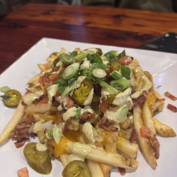 Tavern 22 - Hot mess fries - Tacos Near Me - Amanda, Ohio