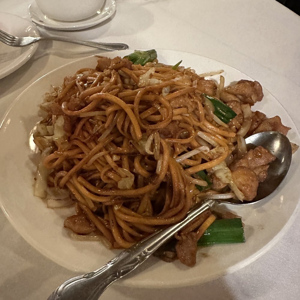 Imperial Chinese Restaurant - 4. Chicken Lo Mein - Chinese Near Me - Simi Valley, California Imperial Chinese Restaurant - 4. Chicken Lo Mein - Chinese Near Me - Simi Valley, California