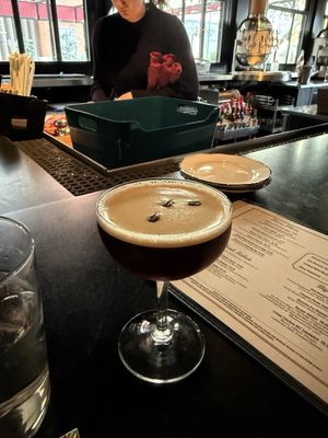 Owen's Tavern & Garden by null