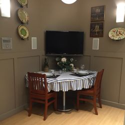 Hearing Solutions - Bayview and Sheppard hearing loss simulation virtual restaurant in Toronto at Bayview Village
