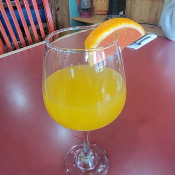 Redwood Cafe - New American Near Me - Cambria, California