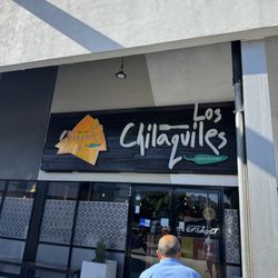 Los Chilaquiles - 9.28.24 Outside