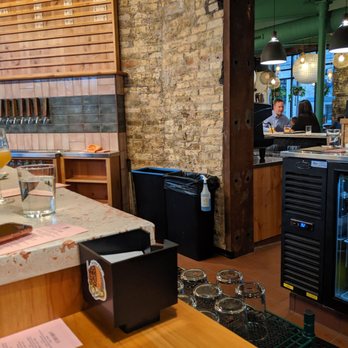 Triple Taproom & Kitchen - Bar - ordering area - Breweries Near Me - Milwaukee, Wisconsin