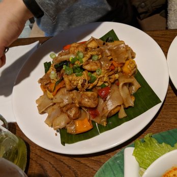 Nara Thai - Pad kee mao? - good - Thai Near Me - Freehold, New Jersey