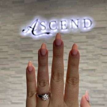 Ascend Nail Lounge - Four week old gel mani!! Not one chip or peel on any finger - Nail Salons Near Me - Seattle, Washington