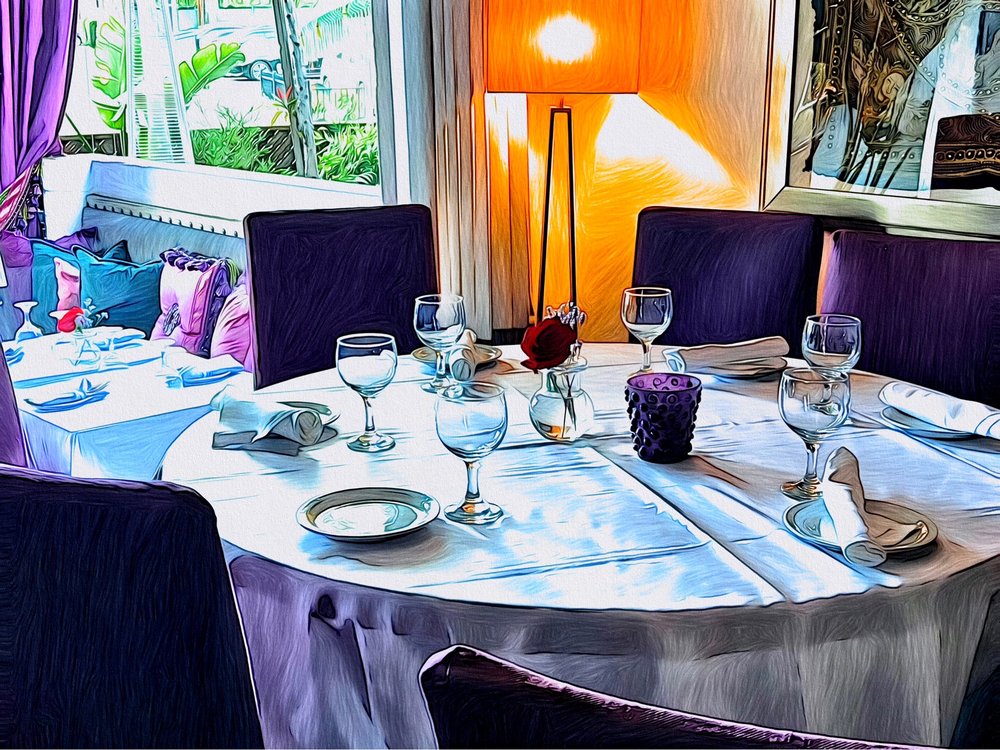Sur Restaurant & Lounge