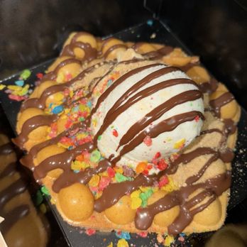 Puffles - Individual Waffles - Desserts Near Me - Hollywood, Florida
