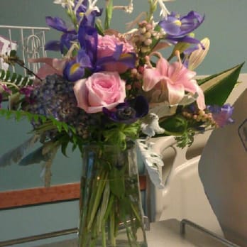 Jefferson Florist - This was the "Designer Selection" for "not your usual arrangement." Cost, 95.18 for a very USUAL arrangement. - Florists Near Me - Greenville, North Carolina Jefferson Florist - This was the "Designer Selection" for "not your usual arrangement." Cost, 95.18 for a very USUAL arrangement. - Florists Near Me - Greenville, North Carolina
