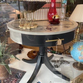 Handy Mandi - Furniture Stores Near Me - Depew, New York
