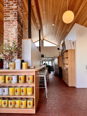 Cosmo’s Snack Bar by null