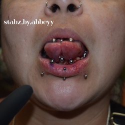 Lucky Duck Tattoos And Piercing